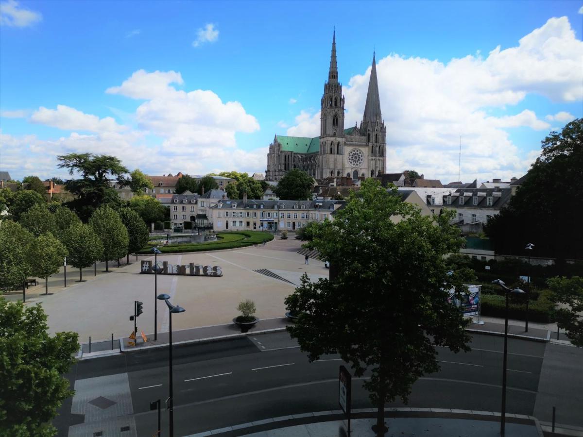 Le Boeuf Couronne - Hotel & Restaurant Chartres- Logis Hotels Dış mekan fotoğraf